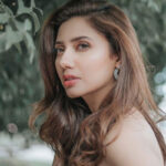 اداکارہ ماہرہ خان کے نیٹ کی خوبصورت ساڑھی میں جلوے