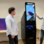 Revolut نے بارسلونا میں دنیا بھر کے لیے اپنے پہلے اے ٹی ایمز کا آغاز کر دیا