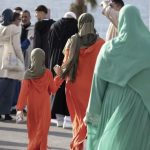 پی پی کی برقع اور نقاب پر پابندی کی تجویز ووکس کی حمایت سے منظور