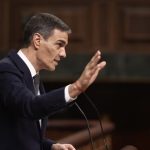 سانچیز کا فیخو پر عوام میں “افراتفری” اور “کشیدگی” پھیلانے کے لیے جھوٹ بولنے کا الزام، کہا: “شرم کرو”