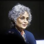 برلن فلم فیسٹیول کے جیوری چیئرمین کا غزہ پر بیان، اروندھتی رائے کا احتجاجاً شرکت سے انکار