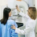 دنیا بھر میں چھاتی کے کینسر کے کیسز میں آنے والی تین دہائیوں میں ایک تہائی اضافہ متوقع