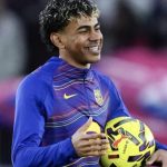 فٹ بال کلب بارسلونا کے فٹبالر یامین یمال نے ایک انٹرویو میں اپنی زندگی کے بارے میں کھل کر بات کی۔