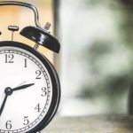 وقت کی تبدیلی کے بعد کاتالونیا میں دن لمبے: گھڑیاں آگے، نظام ختم ہونے کا امکان