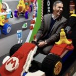 پیدروسانچز کا ویڈیو گیم انڈسٹری کو فروغ دینے کا عزم، OXO Museo del Videojuego میں ’ماریو کارٹ‘ کا دلچسپ تجربہ