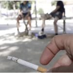 اسپین میں تاحیات تمباکو پابندی؟ برطانیہ کی مثال، مگر راستہ آسان نہیں