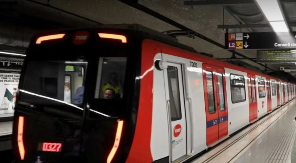 7740185